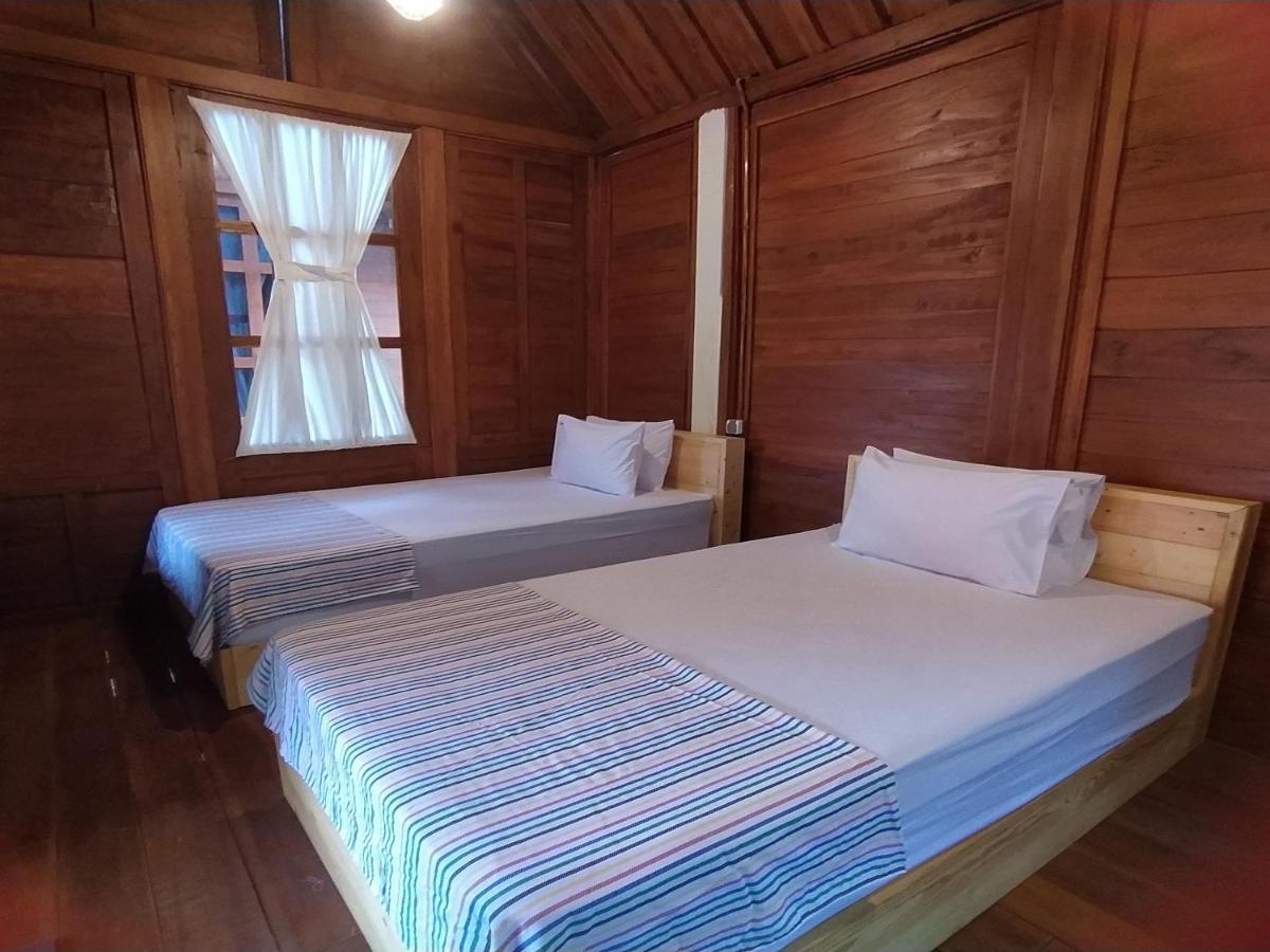 Seger Nusantara Hostel Kalisat Kültér fotó